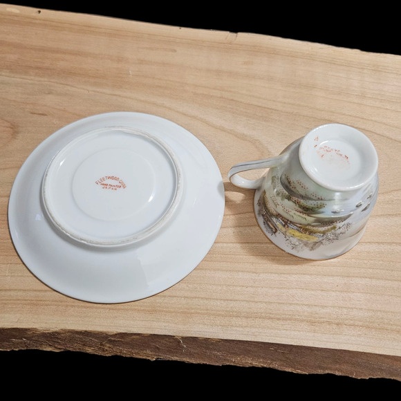 Hand Painted Fleetwood China Cup & Saucer Japan Scenic Cottage Landscape - Picture 4 of 5